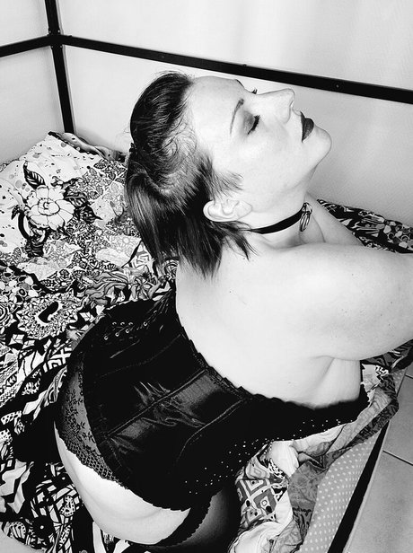 Darkmoonsubmiss onlyfans content