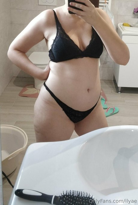 ilyae only fans naked