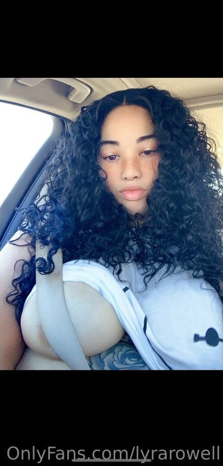 lyrarowell onlyfans sex leak