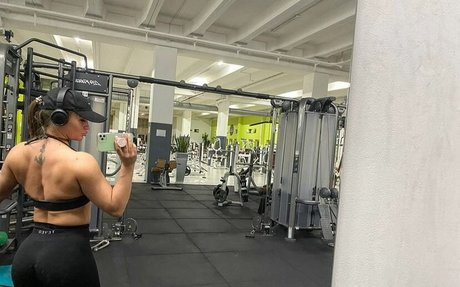 Sarah Slavo onlyfans leaked photos