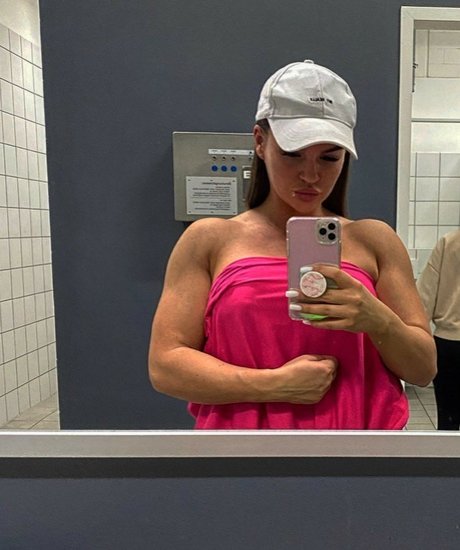 Sarah Slavo nude onlyfans leak