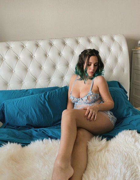 Fiona Bones leaked onlyfans nudes