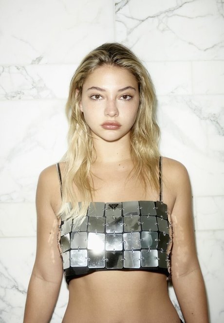 Madelyn Cline leaked onlyfans naked