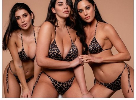 Anna Rebellato onlyfans model images