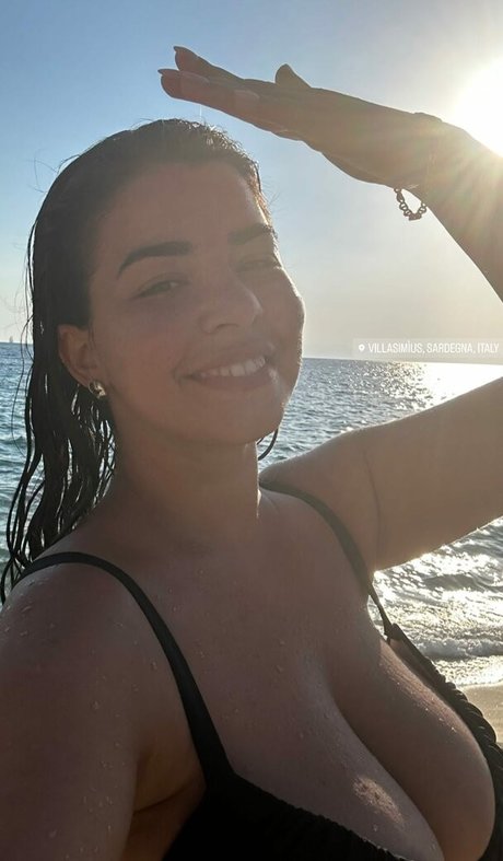 Anna Rebellato nude onlyfans pics