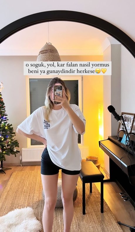 miafitz onlyfans pics