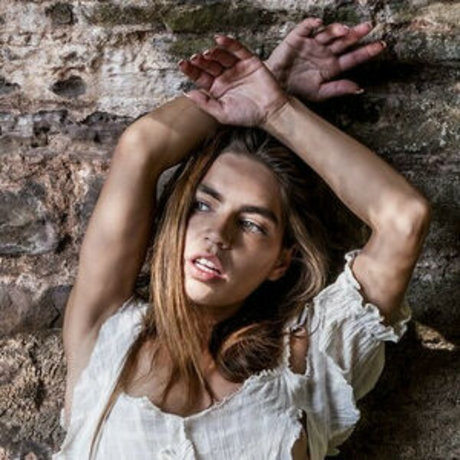 Lily Gilbert onlyfans model images