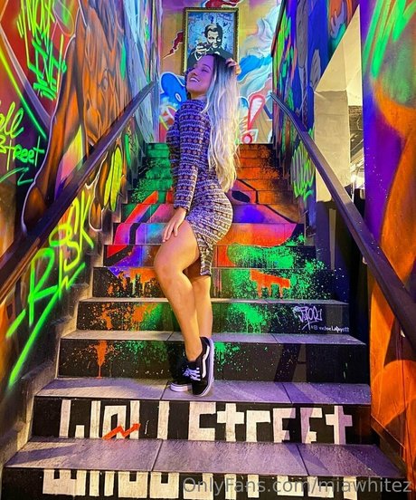 miawhitez nude leaks onlyfans