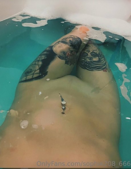 Sophie208 666 onlyfans post