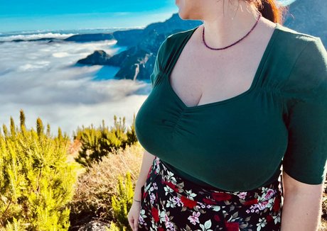 boobStruggle onlyfans sextape