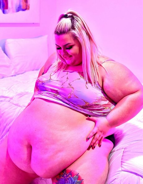 ssbbwemma nude onlyfans leaks