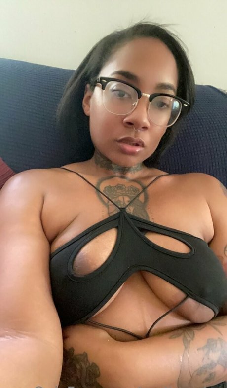 malicemiya onlyfans content type