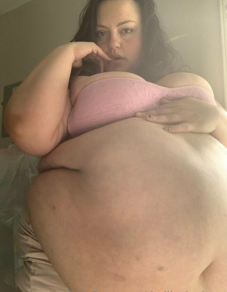 theillusiveham onlyfans images