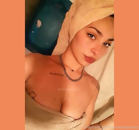 ornellaalvarez onlyfans nudes