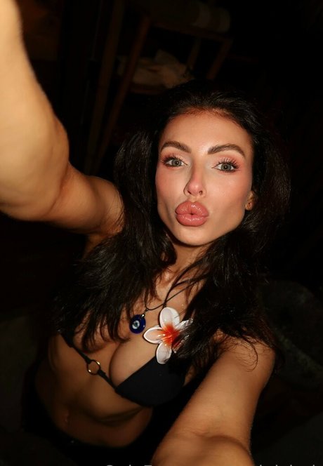 corinjclark naked onlyfans