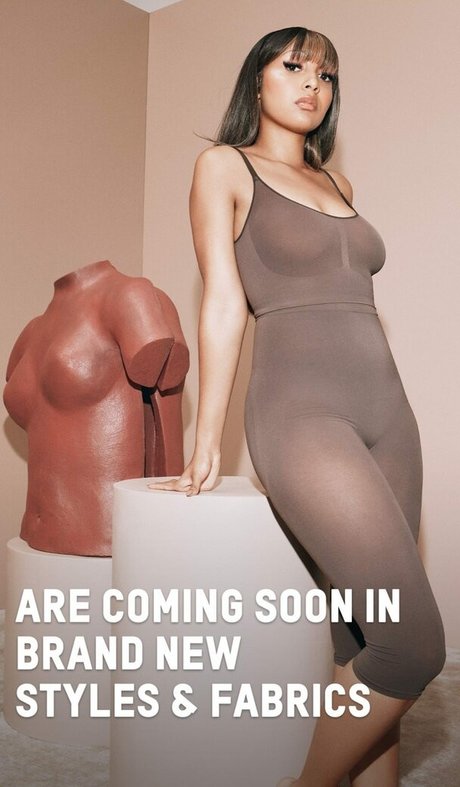 PinkPantheress onlyfans archive