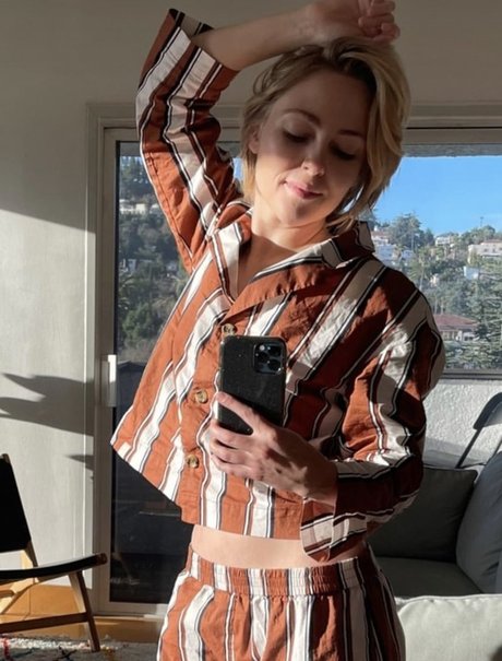 AnnaSophia Robb onlyfans naked leaks