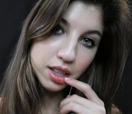 FrivolousFox ASMR onlyfans uncensored