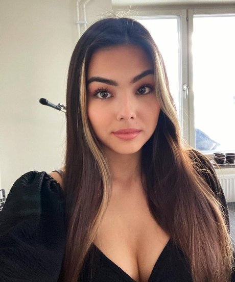 MichelleR onlyfans ass