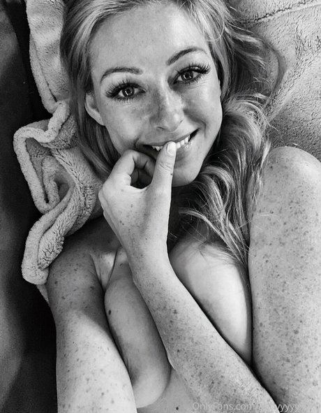 Abbyyyyyx0x0 onlyfans nudes