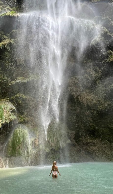 Mimi Lintrup onlyfans nide