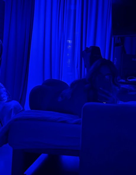 sandro4kaa topless onlyfans