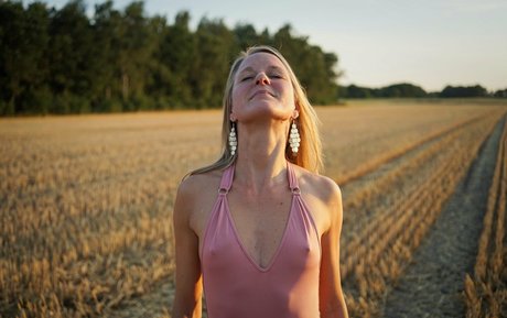 Alexandra Wennmacher onlyfans leak fuck