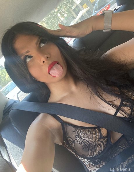 bellapussy25 leaked onlyfans content