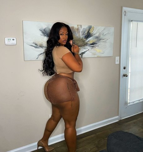 Muva Dior onlyfans leak ass