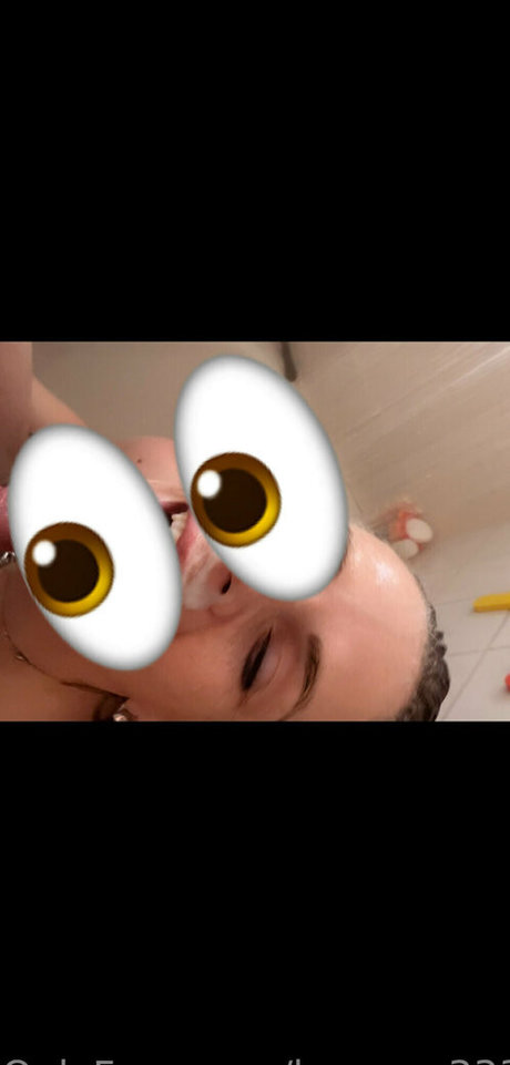 kinkykayy3 on onlyfans