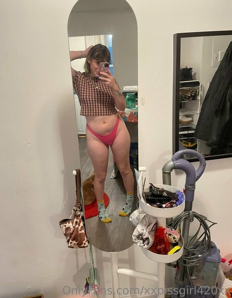 xxpissgirl420xx onlyfans porn free