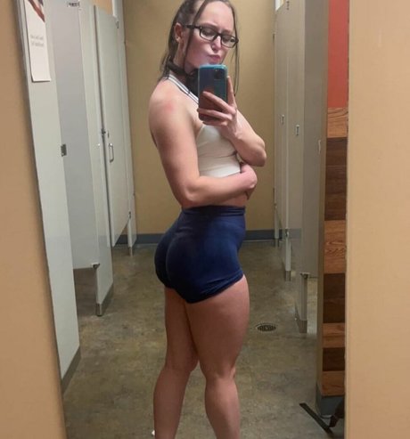 MuscleMommy002 only fans leaked