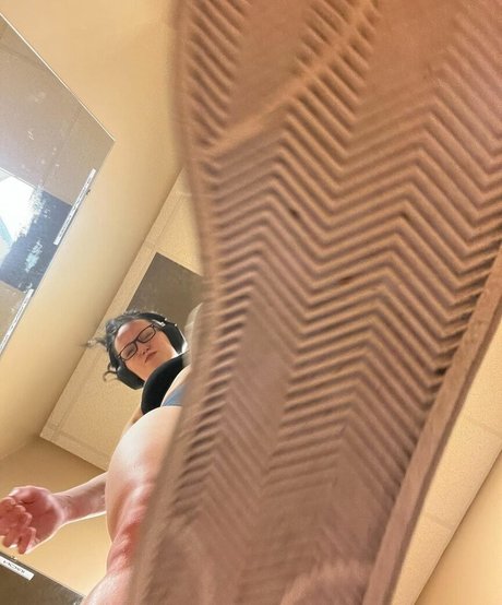 MuscleMommy002 onlyfans leaks