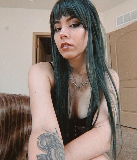 Luna Bloom onlyfans de