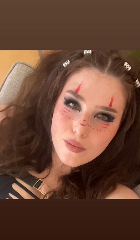 Moxy Mary Profile pic