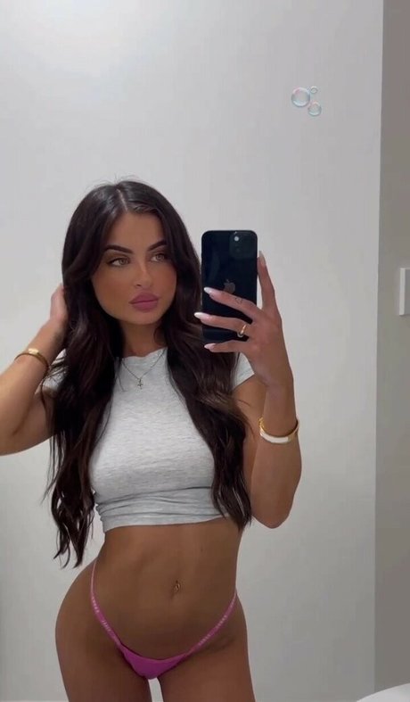 Rhiannon Kyra onlyfans leaks