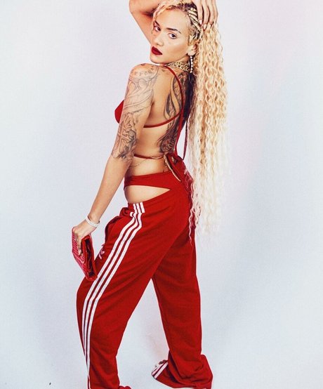 Nabrisa onlyfans model photo