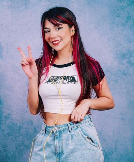 Jojotshy naked onlyfans