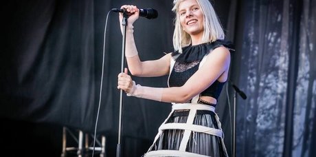 Aurora Aksnes onlyfans leaked tits