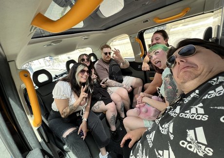 Alluux onlyfans full