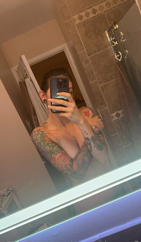 emmmjayyyx3 naked onlyfans