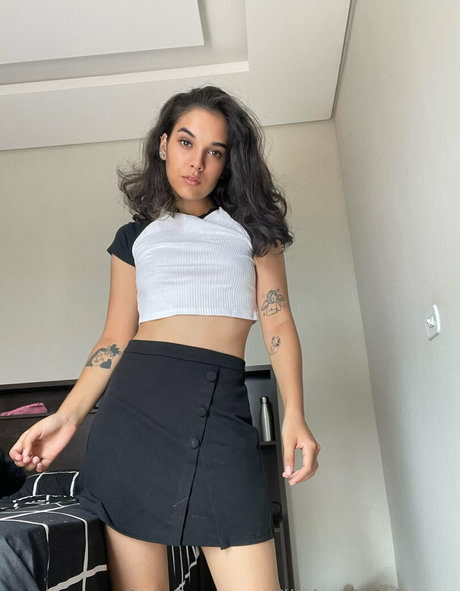 littlemisskimmy onlyfans nudes leaked