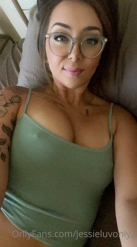 jessieluvonly2 nude onlyfans