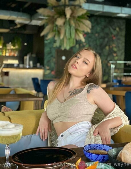 Alexandra Wayne leaked onlyfans