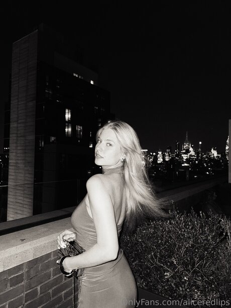 Aliceredlips onlyfans pics nude