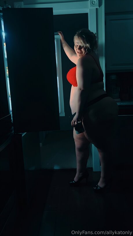 Allykatonly Profile pic