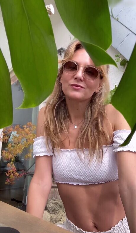 Ella Endlich onlyfans leaks