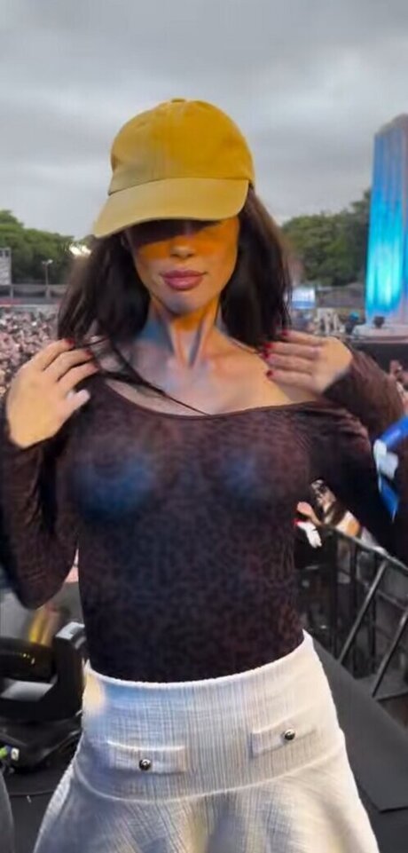 virginiechretien boobs onlyfans