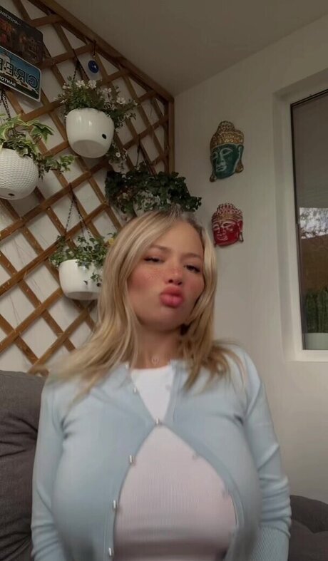 Greatmoongirl onlyfans creator