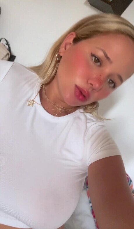 Greatmoongirl only fans porn